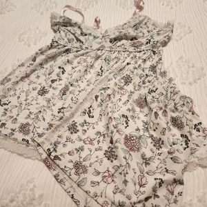 Ladies size medium intimate pajama set